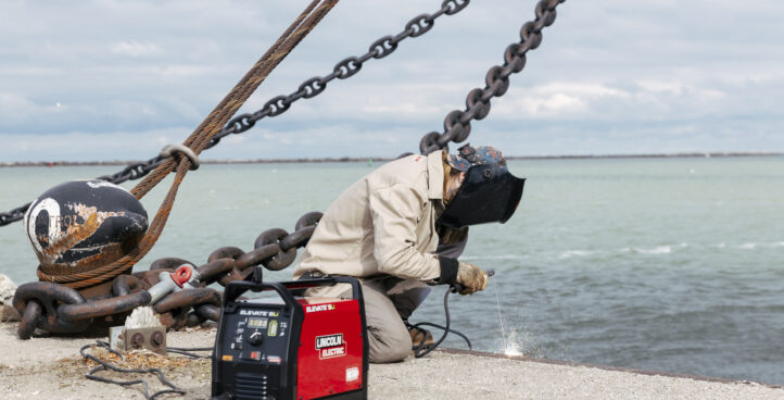 Lincoln Electric Battery Powered Welder