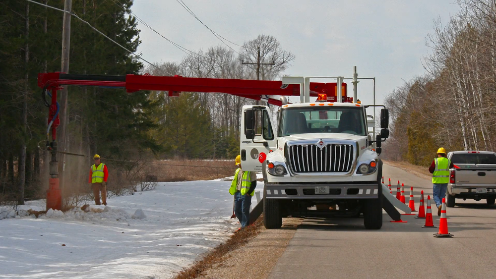 Utility Work with Vanair® PTO Underdeck System